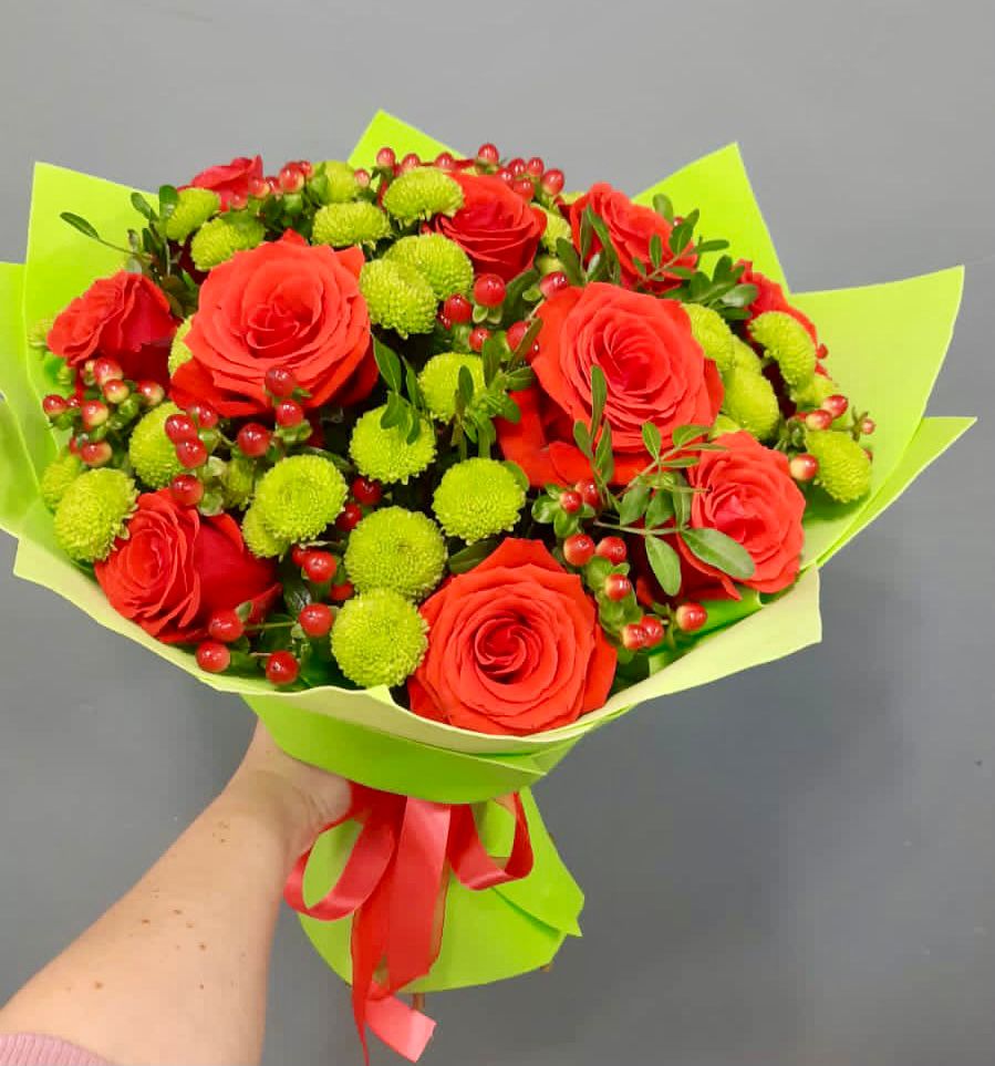 Букет цветов из: Хризантемы и Розы в Шиткино