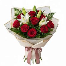 Букет цветов из:  Лилии и Розы в Шиткино