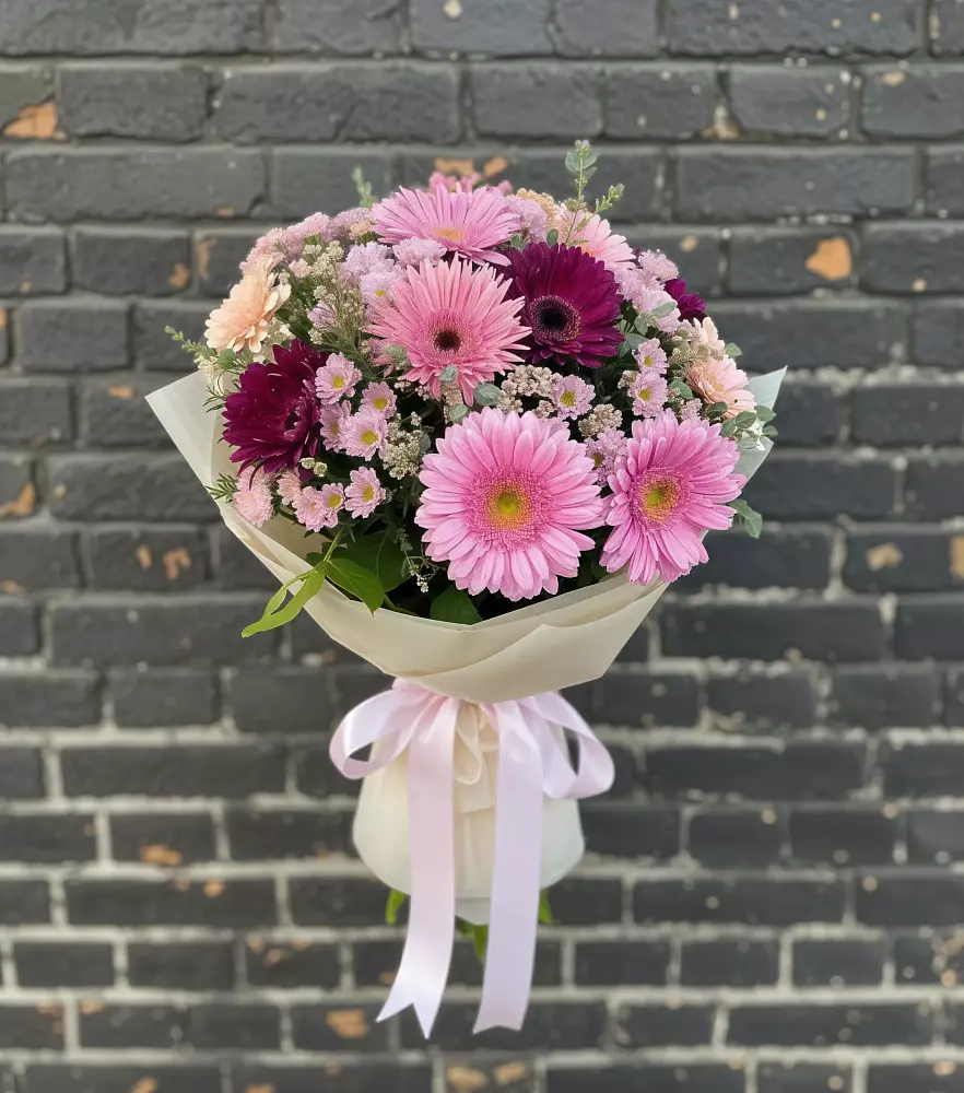 Букет цветов из: Герберы и Хризантемы в Шиткино