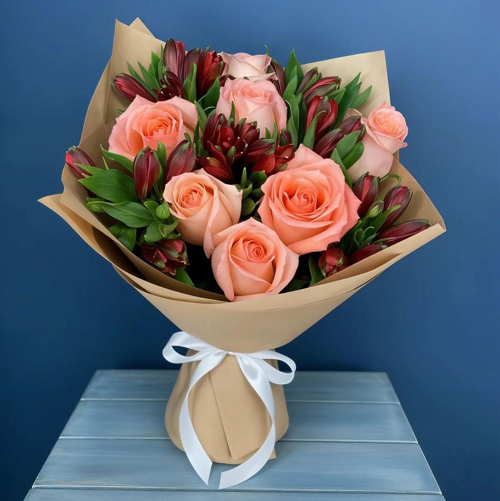 Букет цветов из: Розы и Альстромерии в Шиткино