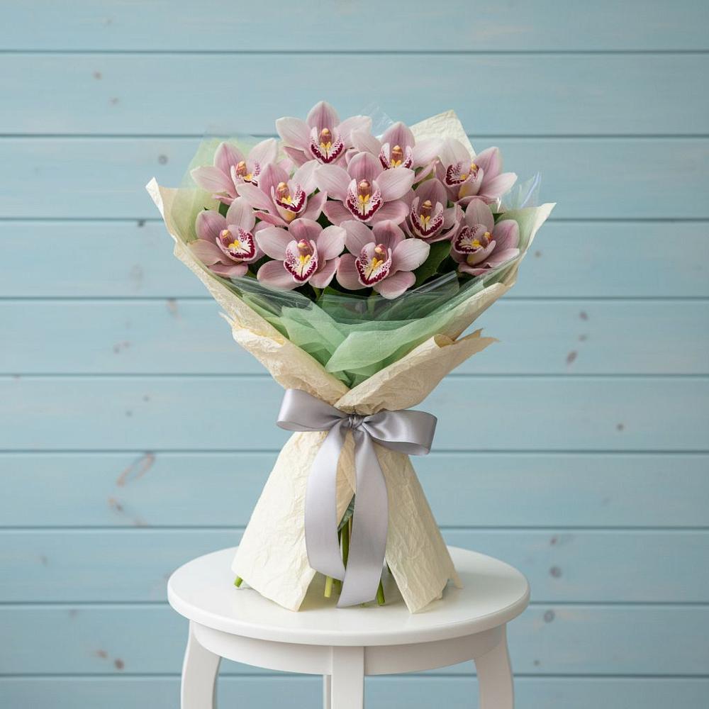 Букет цветов из: Орхидеи и Розы в Шиткино