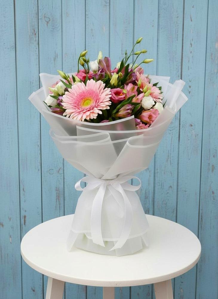 Букет цветов из: Герберы, Альстромерии и Лизиантусы в Шиткино