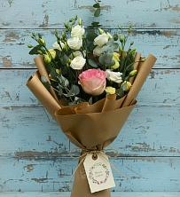 Букет цветов из:  Розы и Лизиантусы в Шиткино